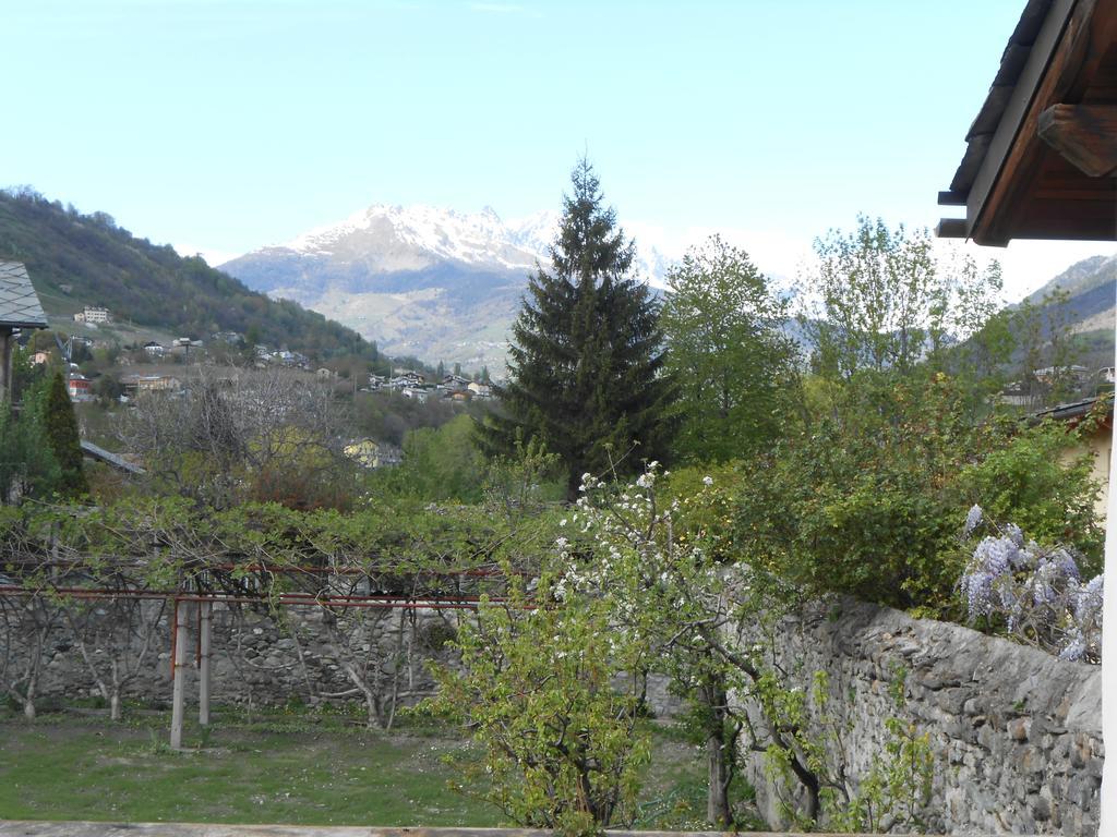 Casa De Giorgis Aparthotel Aosta Exterior foto